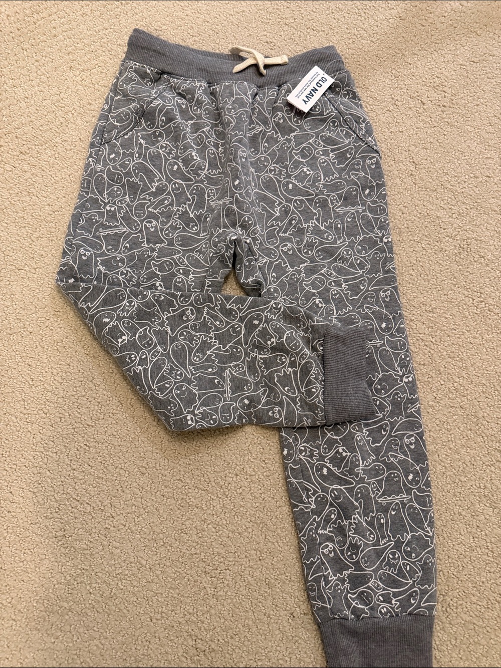 NWT Old Navy Halloween Gray Ghost Print Joggers 5T